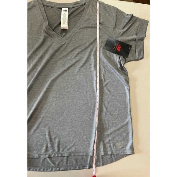 WOMEN'S New Balance Sport Heather Tee GRAY NWT SIZE L - Picture 9 of 9